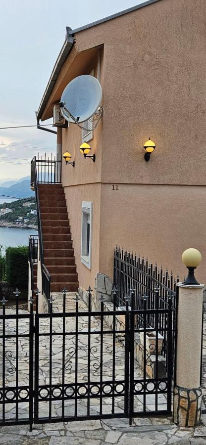 Apartmani Ljubica Утьеха Экстерьер фото