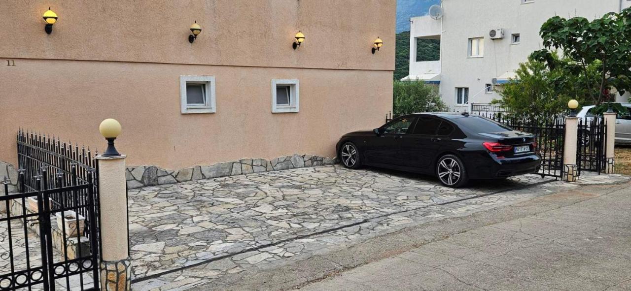 Apartmani Ljubica Утьеха Экстерьер фото