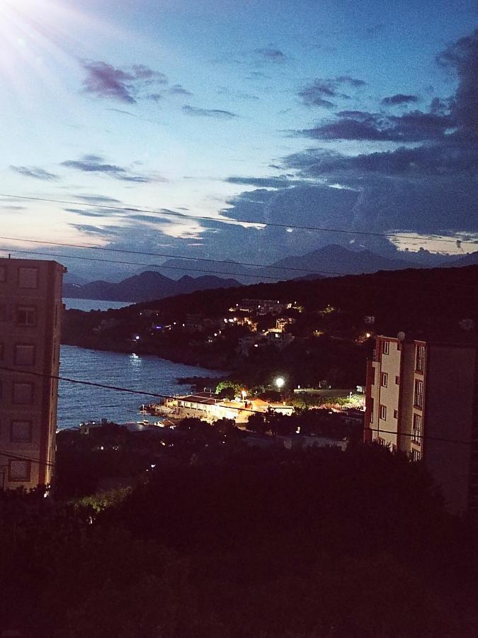 Apartmani Ljubica Утьеха Экстерьер фото