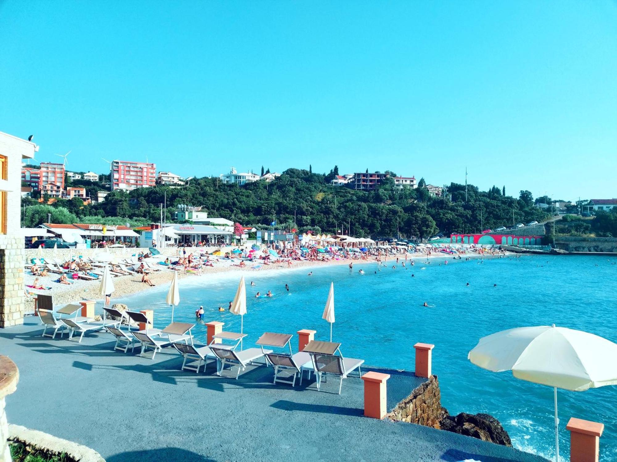 Apartmani Ljubica Утьеха Экстерьер фото