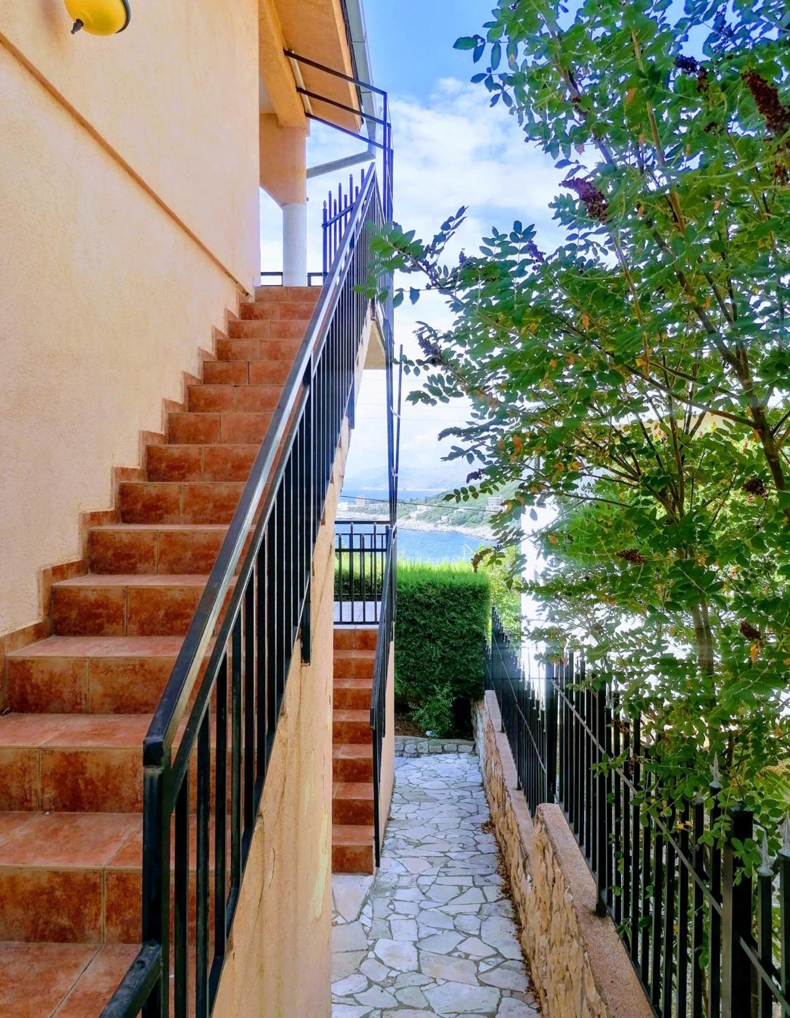 Apartmani Ljubica Утьеха Экстерьер фото