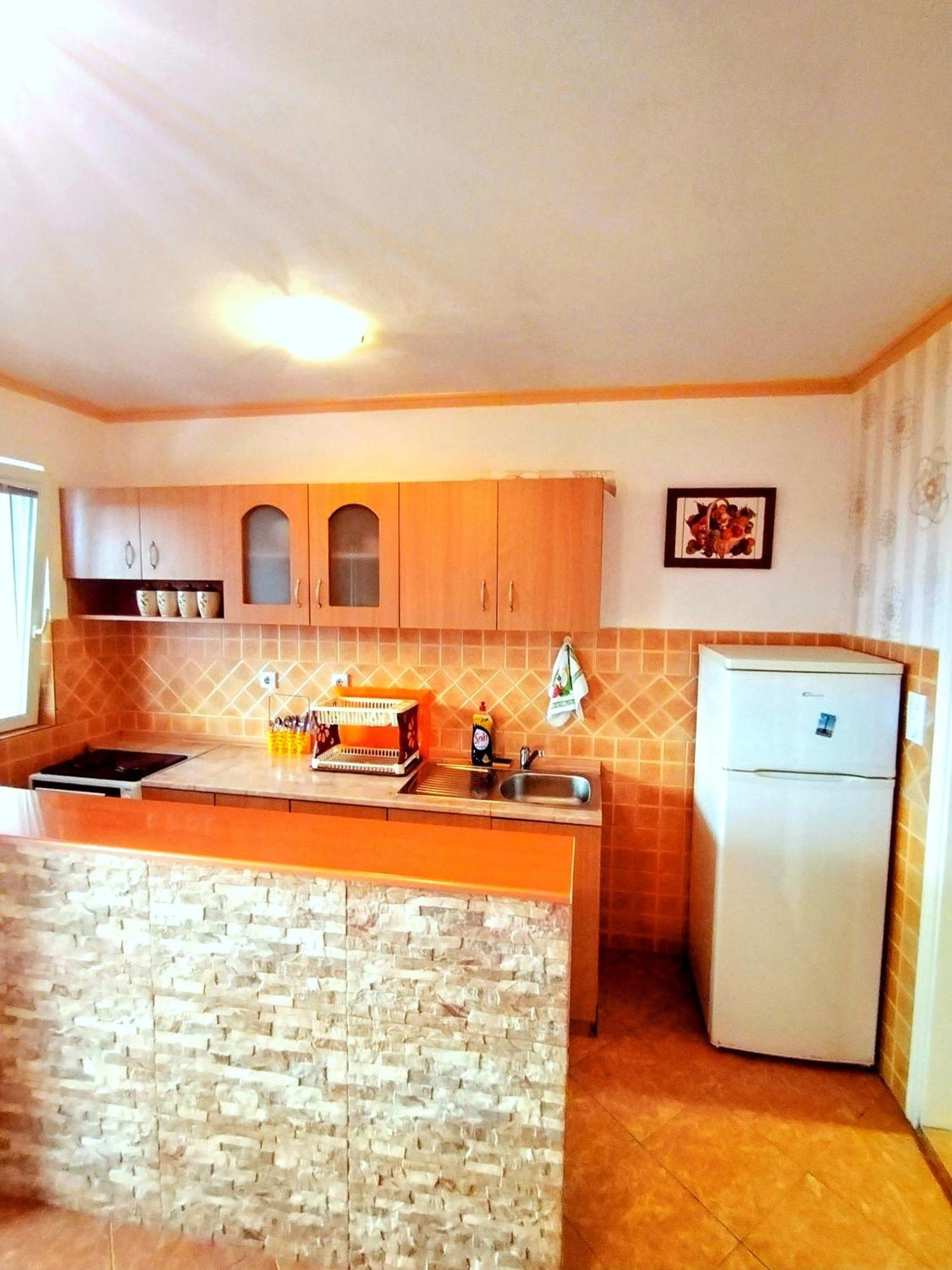 Apartmani Ljubica Утьеха Экстерьер фото